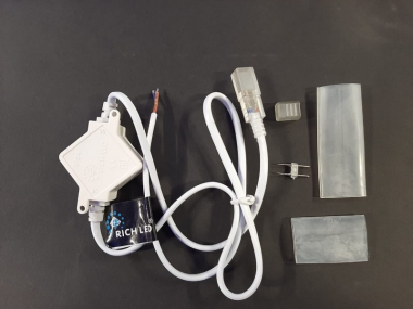 Фотография товара 'Rich Led RL-220AC/DC-1.5-4A-FX816D-W Комплект поключения для ГИБКОГО НЕОНА 4А'